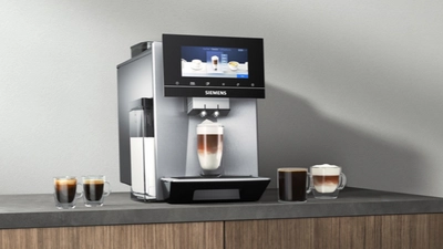Machine à café automatique EQ900